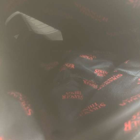 Stranger things mini backpackk - Picture 3 of 4